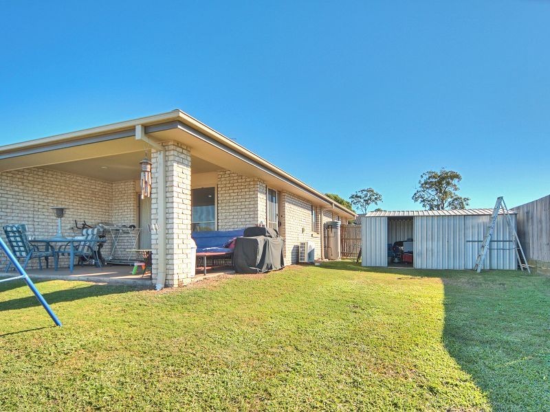 82 Paul Drive, Regents Park QLD 4118
