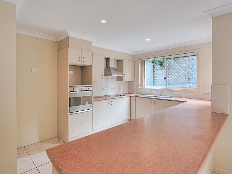 2 Blueberry Ash Court, Boronia Heights QLD 4124