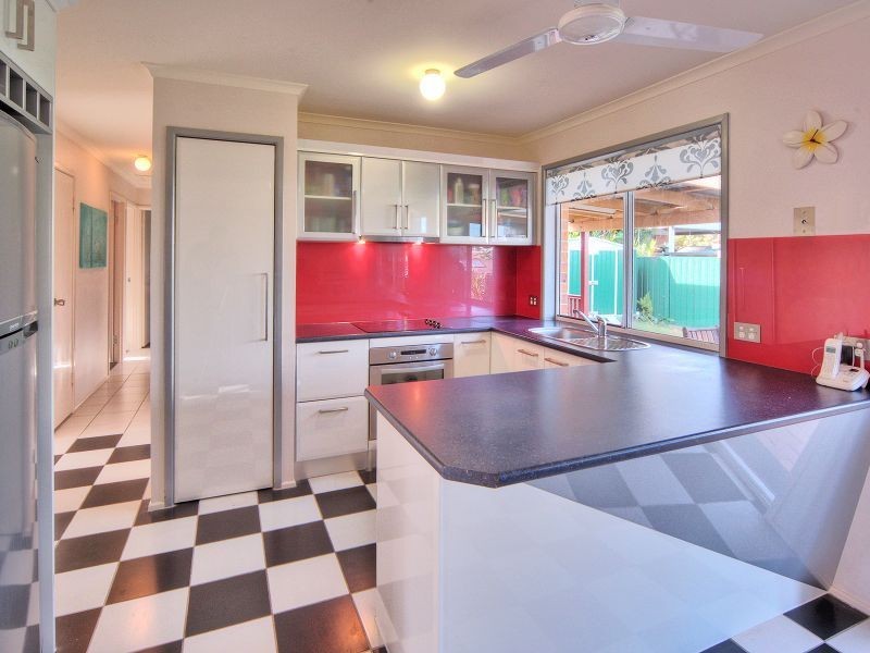 1 Hume Court, Boronia Heights QLD 4124