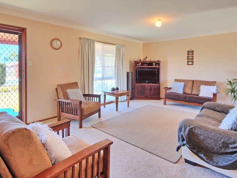 43 Peverell Street, Hillcrest QLD 4118