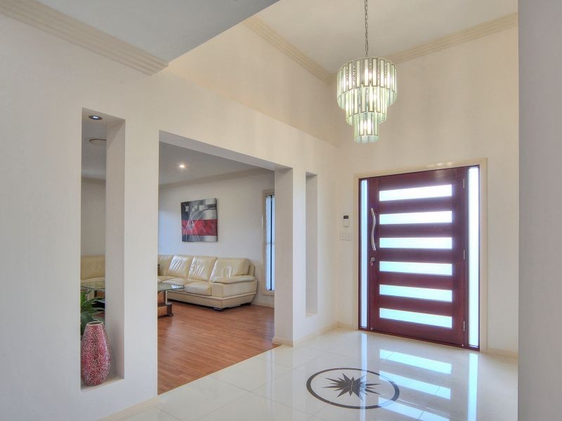 21 Marigold Avenue, Regents Park QLD 4118