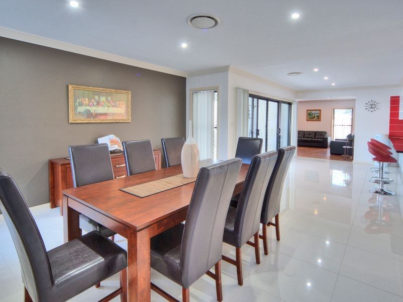 21 Marigold Avenue, Regents Park QLD 4118
