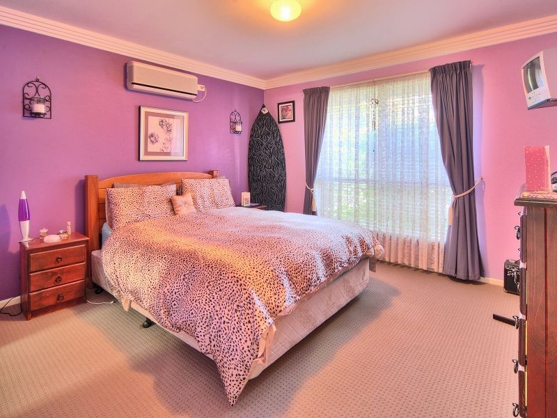 11 Lucida Court, Regents Park QLD 4118