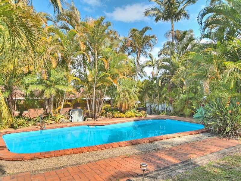 18 Hunter Rd, Boronia Heights QLD 4124