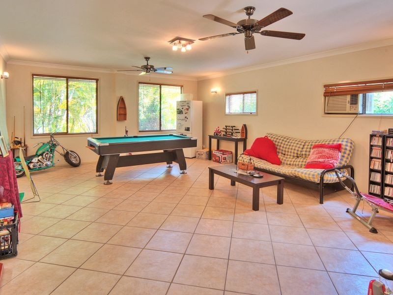 18 Hunter Rd, Boronia Heights QLD 4124