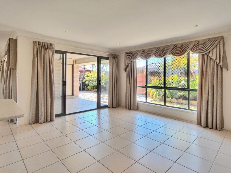 23 Hilltop Crescent, Jimboomba QLD 4280