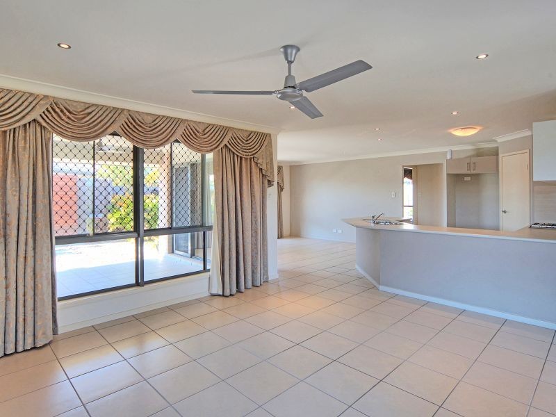 23 Hilltop Crescent, Jimboomba QLD 4280