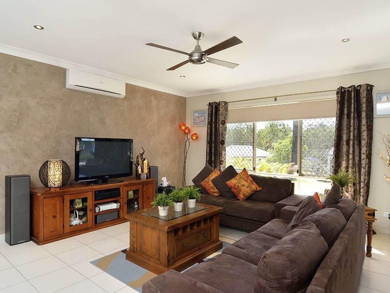 22 Bluewing Court, Greenbank QLD 4124