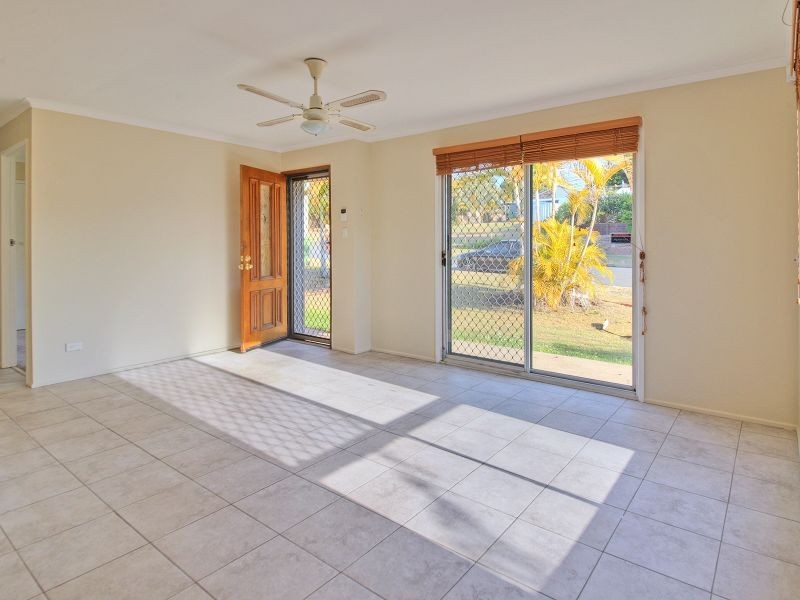 9 Dunblane Drive, Boronia Heights QLD 4124