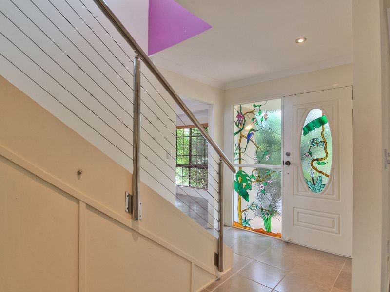 52 Bywater Street, Hillcrest QLD 4118