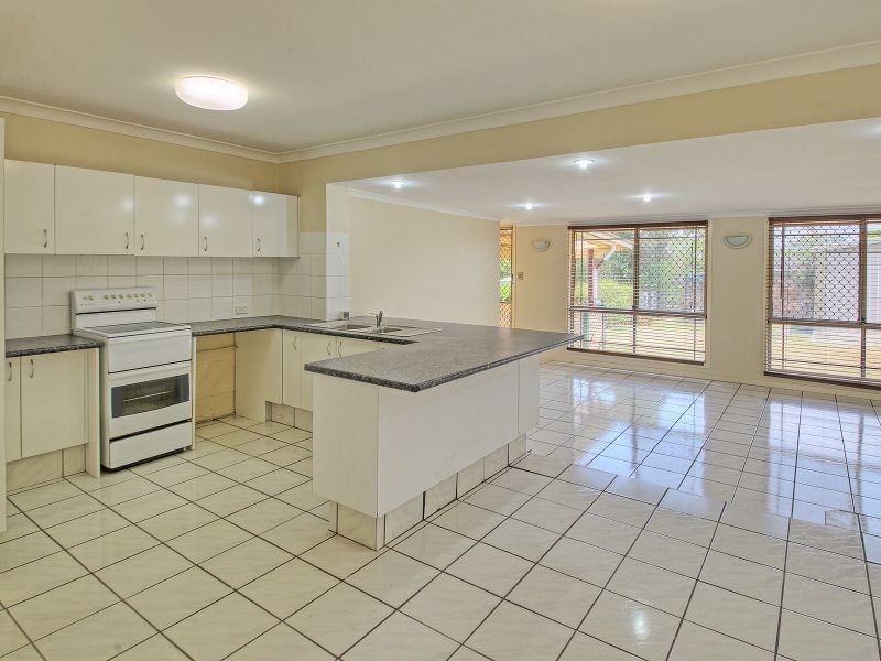 71 Begonia Street, Browns Plains QLD 4118