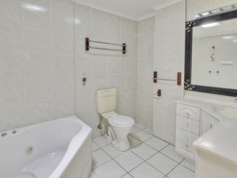 71 Begonia Street, Browns Plains QLD 4118