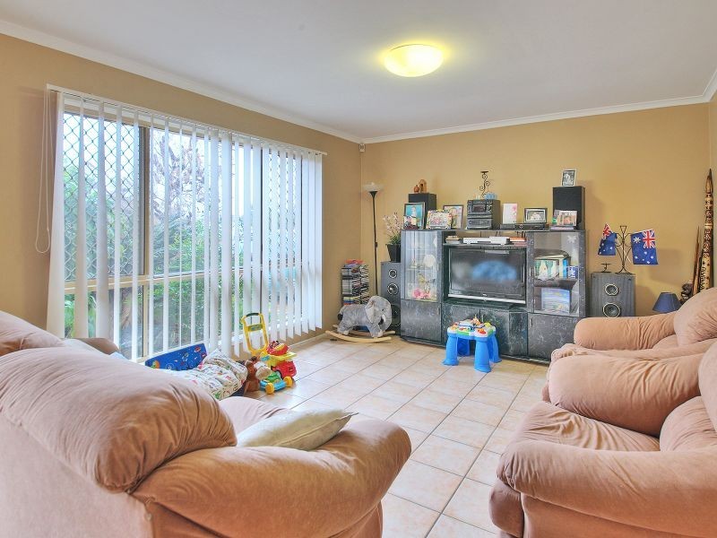1 Downing Street, Browns Plains QLD 4118