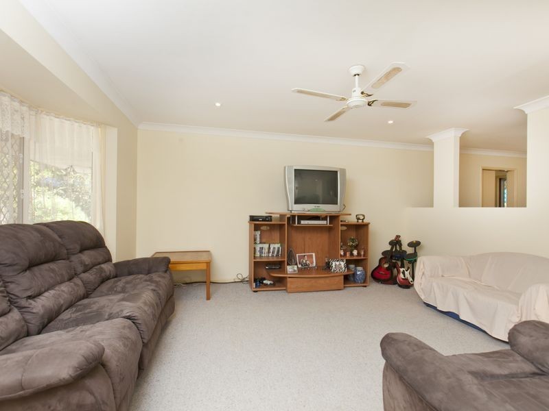 513 Middle Rd, Greenbank QLD 4124