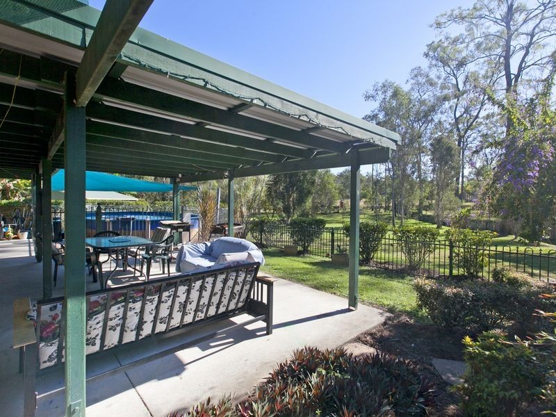 513 Middle Rd, Greenbank QLD 4124