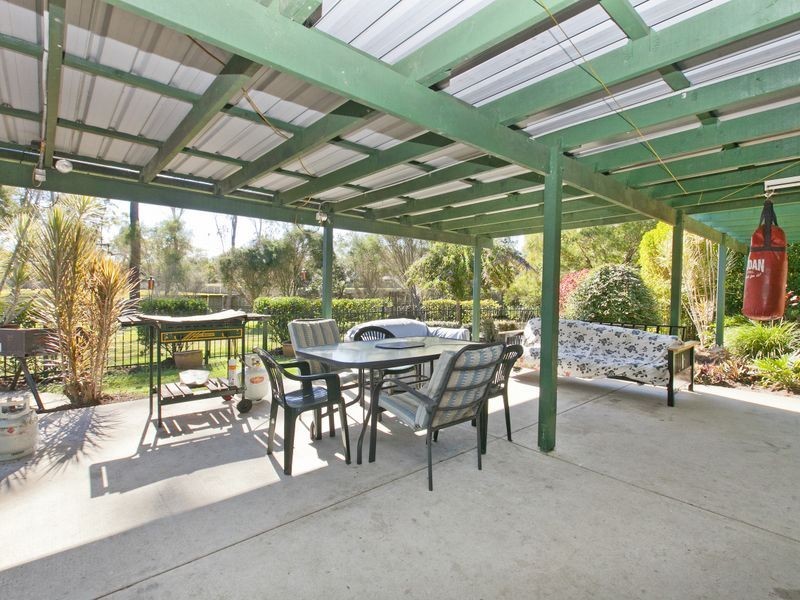 513 Middle Rd, Greenbank QLD 4124