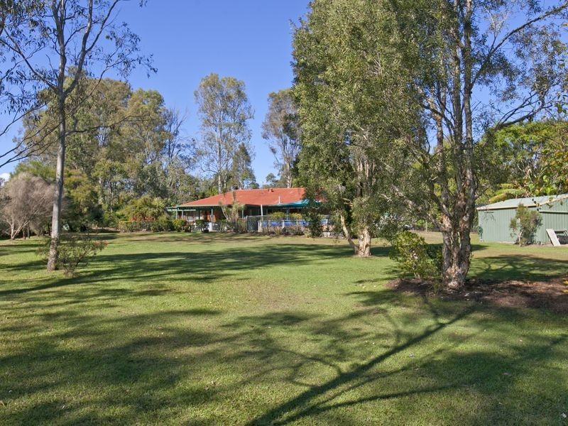 513 Middle Rd, Greenbank QLD 4124
