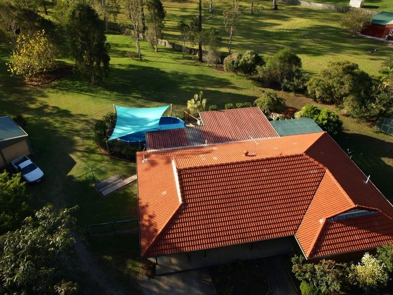 513 Middle Rd, Greenbank QLD 4124