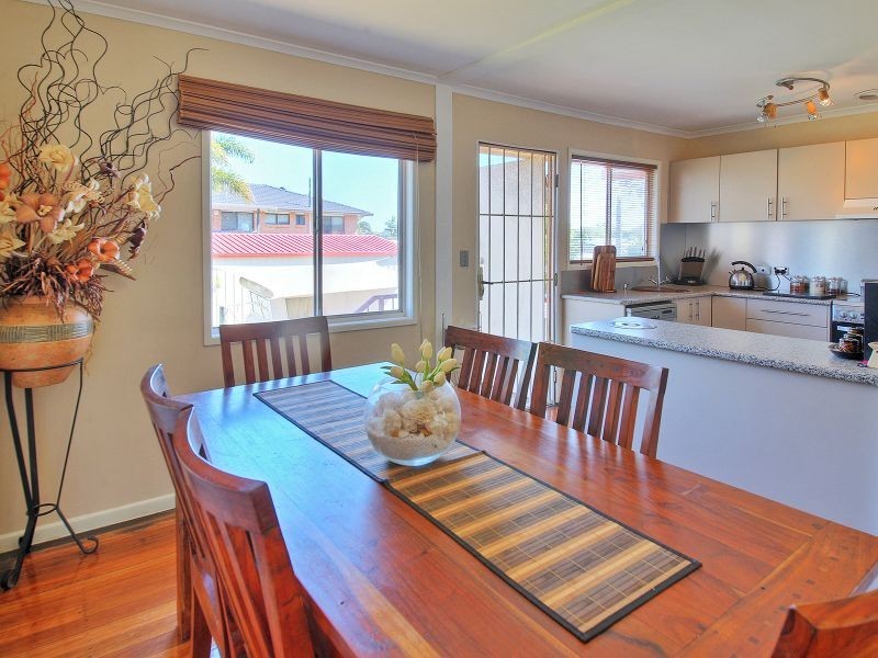 212 Middle Road, Boronia Heights QLD 4124