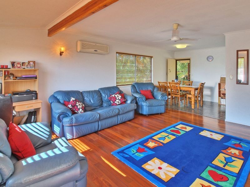 8 Brown Avenue, Logan Central QLD 4114