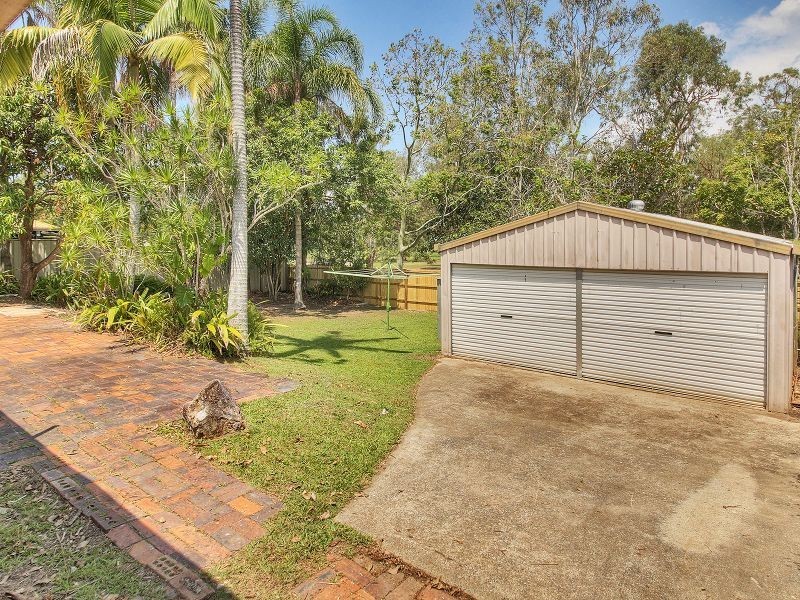9 Bennett Drive, Regents Park QLD 4118