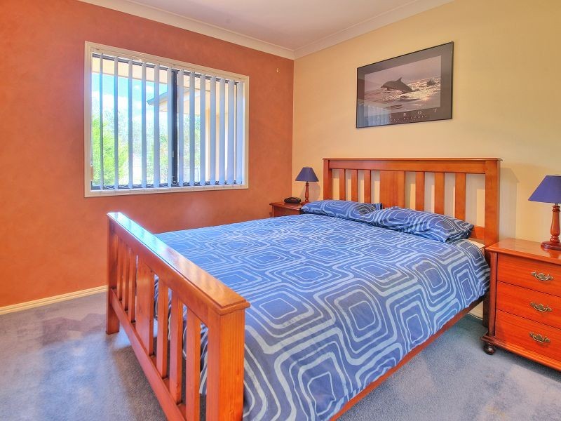 56 Holyrood Court, Munruben QLD 4125