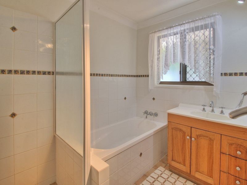 6 Florence Street, Boronia Heights QLD 4124