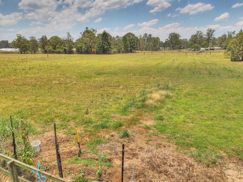 146 Featherstone Road, Chambers Flat QLD 4133