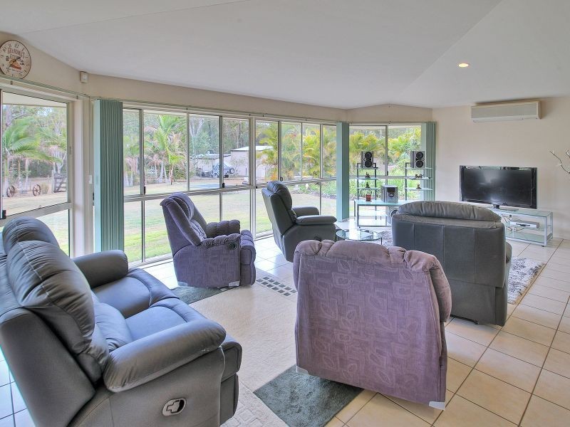 121 Horseshoe Crescent, New Beith QLD 4124