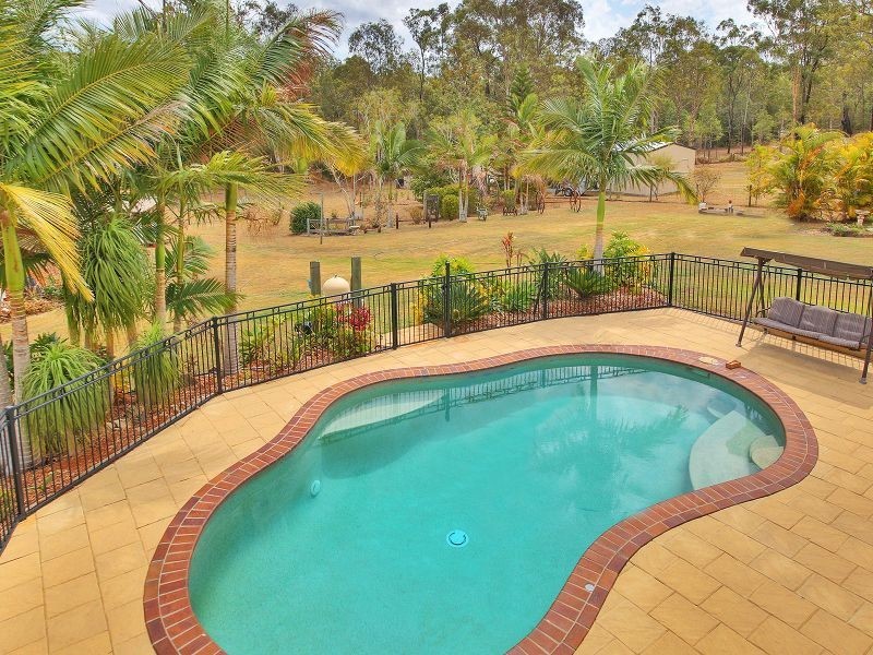 121 Horseshoe Crescent, New Beith QLD 4124