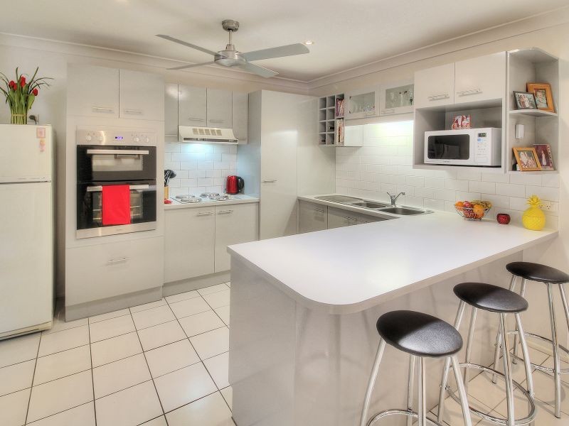 17 Carlos Street, Hillcrest QLD 4118