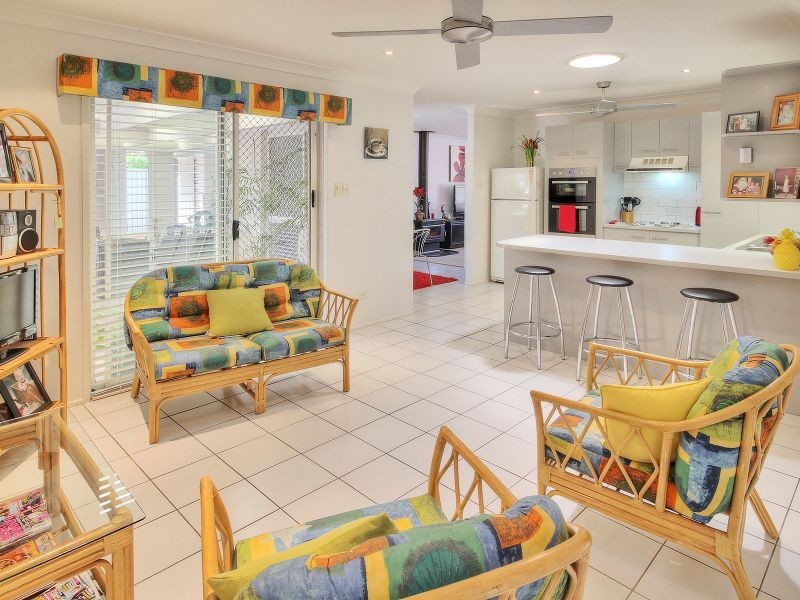 17 Carlos Street, Hillcrest QLD 4118