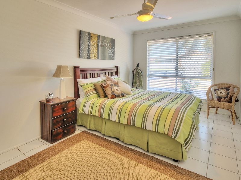 17 Carlos Street, Hillcrest QLD 4118