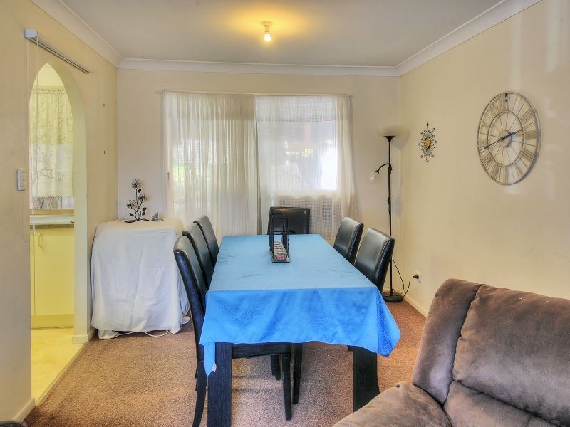 17 Ethion Drive, Regents Park QLD 4118