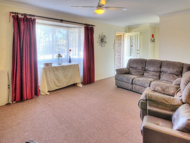 17 Ethion Drive, Regents Park QLD 4118