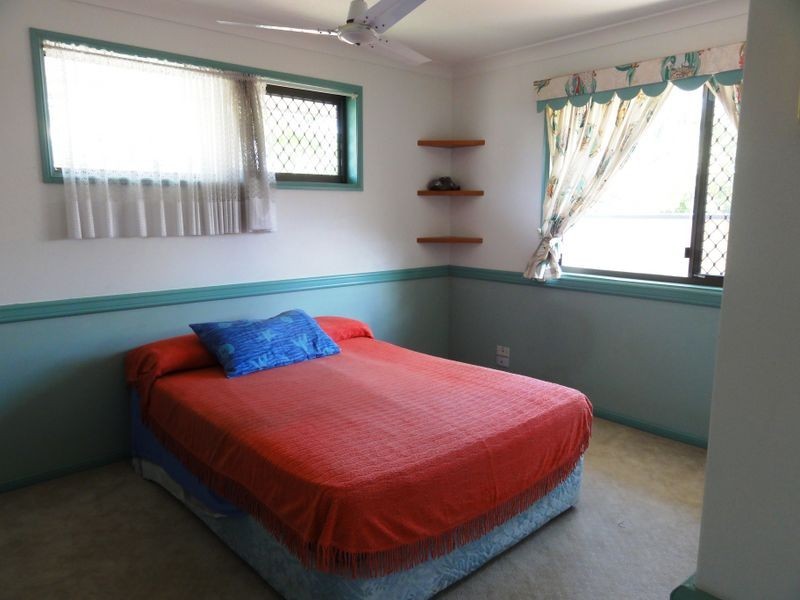 11 Stangate Street, Hillcrest QLD 4118