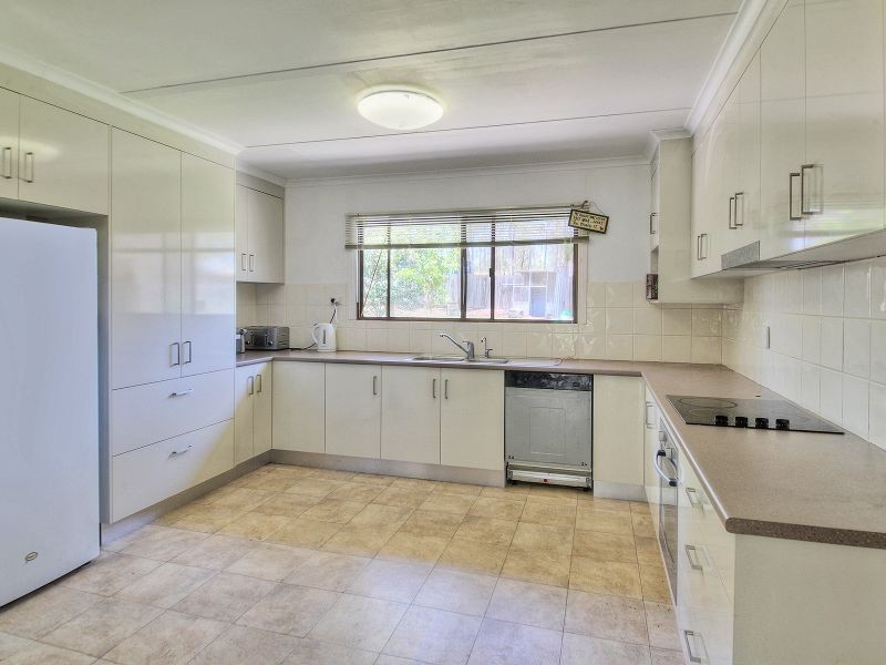 216 Teviot Road, North Maclean QLD 4280