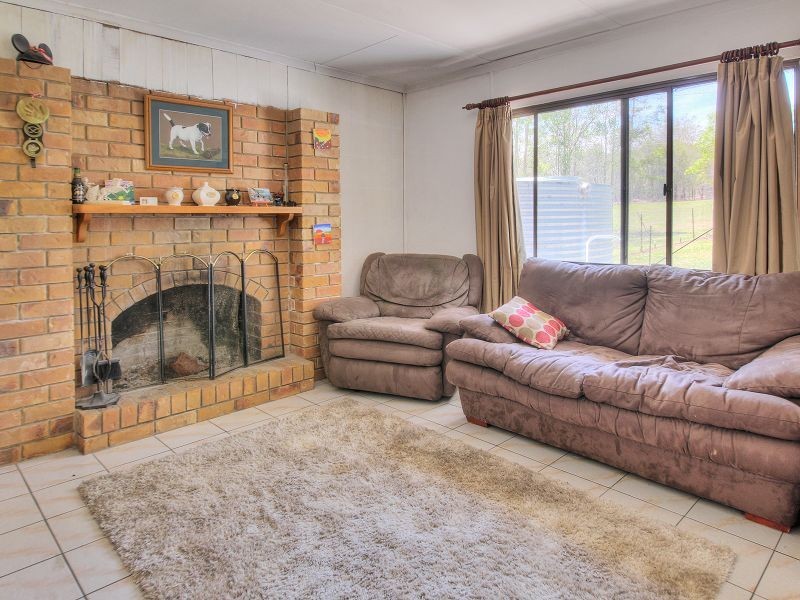 216 Teviot Road, North Maclean QLD 4280