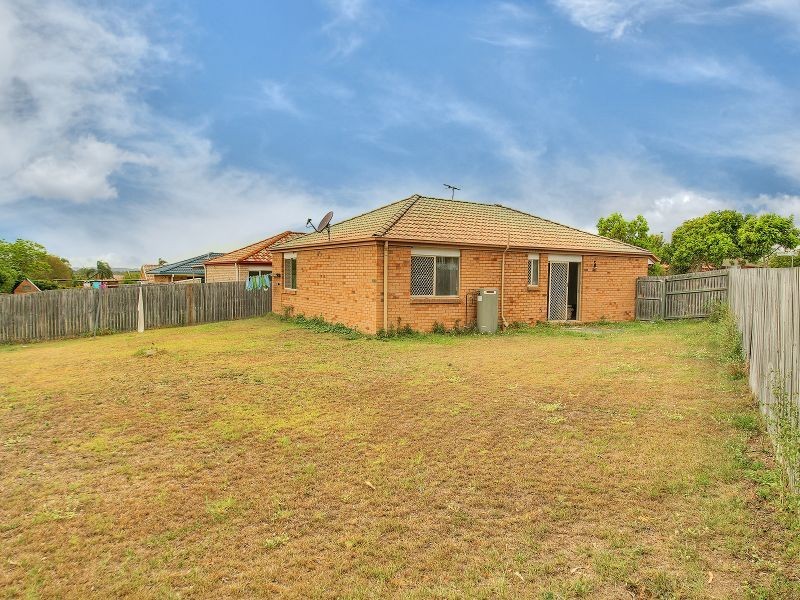 2 Houston Drive, Crestmead QLD 4132