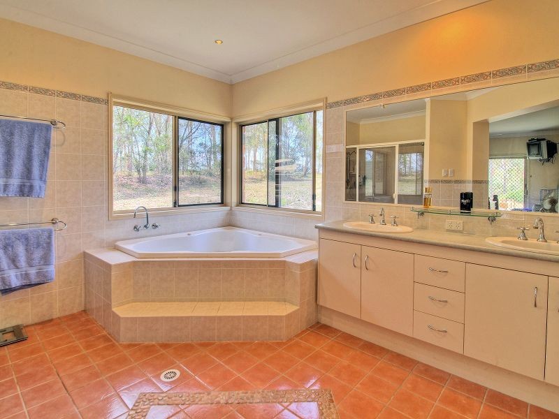 33-41 Rundalua Road, Chambers Flat QLD 4133