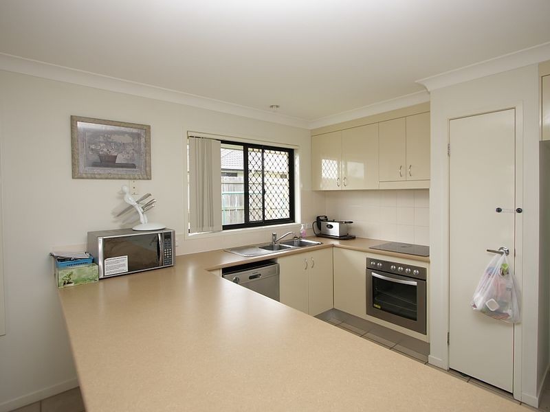 5 Webcke Avenue, Crestmead QLD 4132