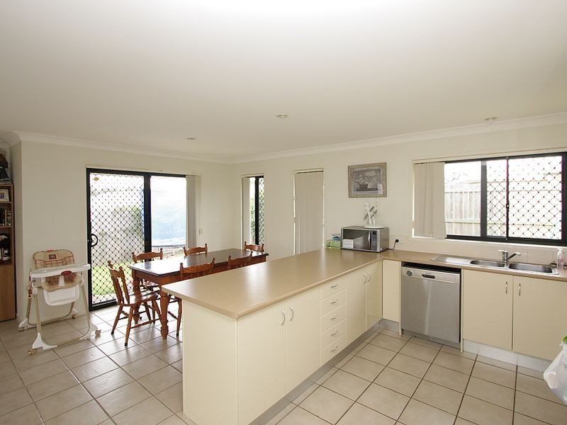 5 Webcke Avenue, Crestmead QLD 4132