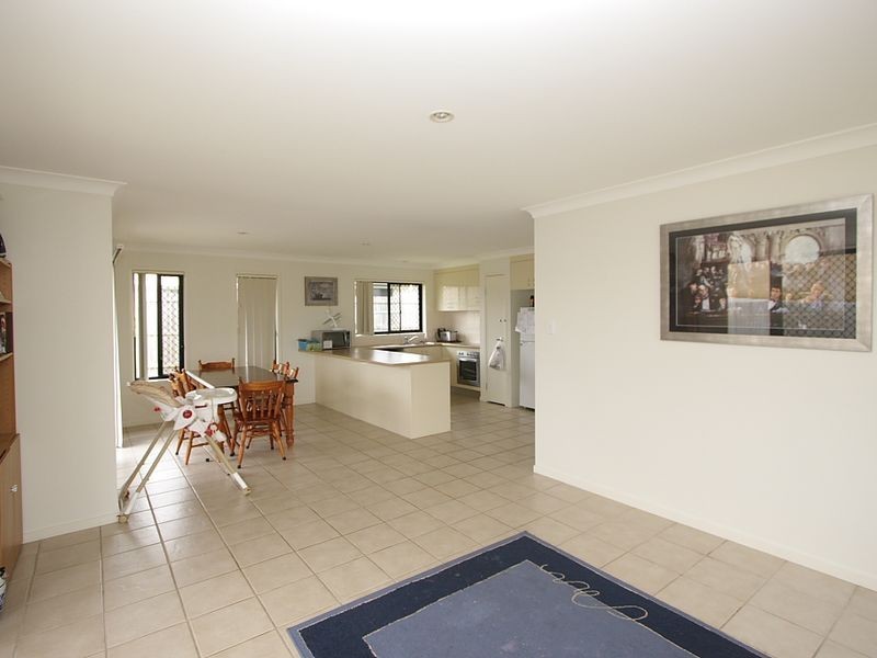 5 Webcke Avenue, Crestmead QLD 4132