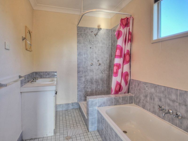 11 Tovey Road, Boronia Heights QLD 4124