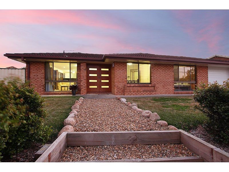 85 Vansittart Rd, Regents Park QLD 4118