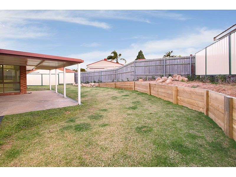 85 Vansittart Rd, Regents Park QLD 4118