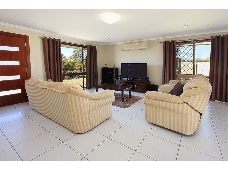 85 Vansittart Rd, Regents Park QLD 4118