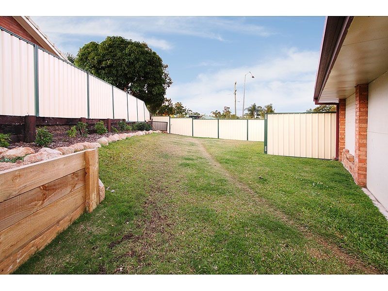 85 Vansittart Rd, Regents Park QLD 4118