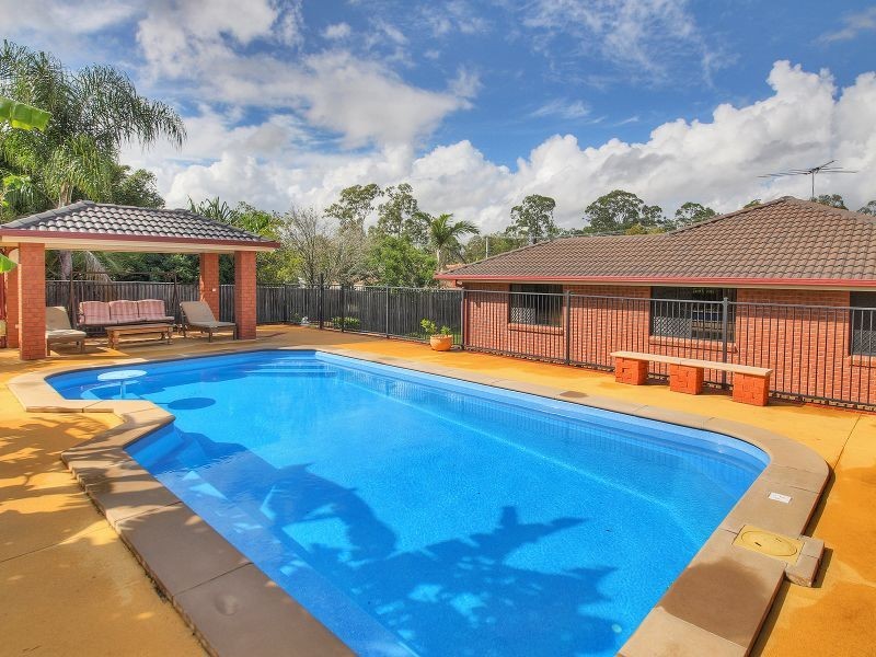 49 Colisa Crescent, Regents Park QLD 4118