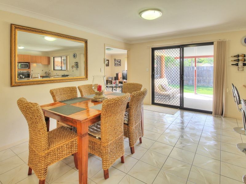 49 Colisa Crescent, Regents Park QLD 4118